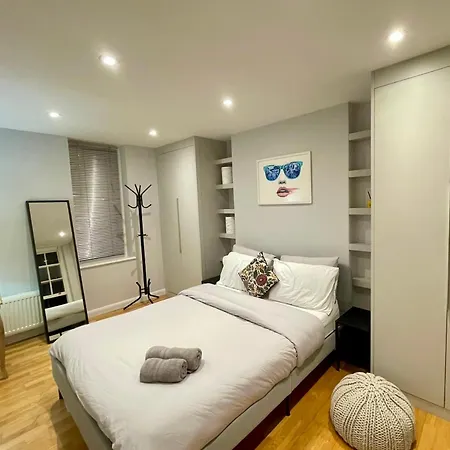 Stylish 1Br, 15 Mins To Buckingham Palace, Central London Exterior photo